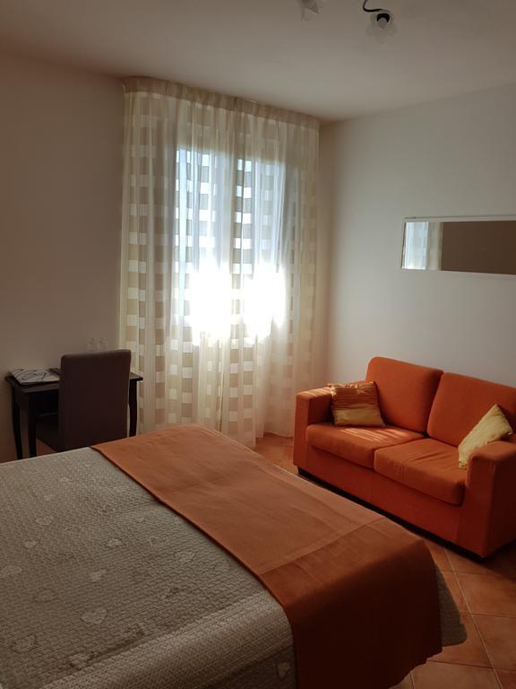 La Casa Di Zefiro Bed & Breakfast Limite