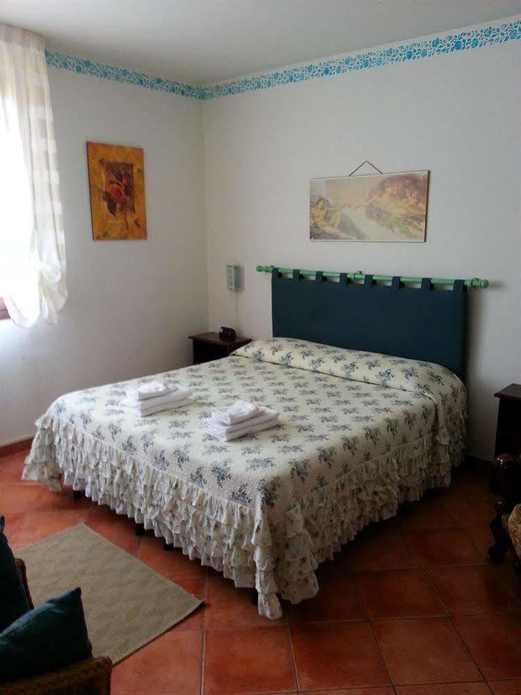 La Casa Di Zefiro Bed & Breakfast Limite